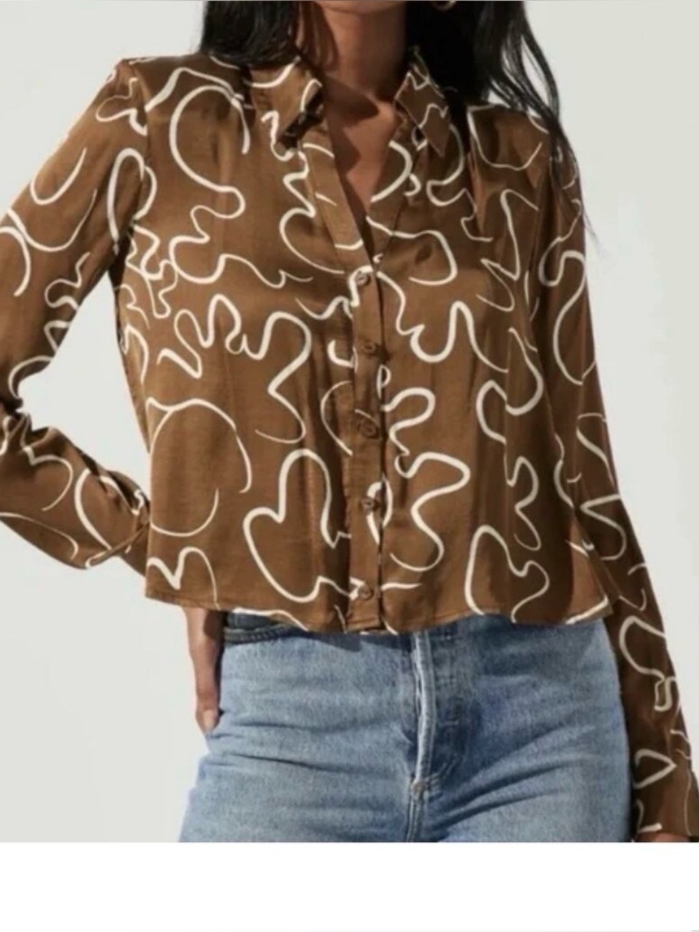 ASTR The Label Yesenia Abstract Print Button Down Blouse Large Silky